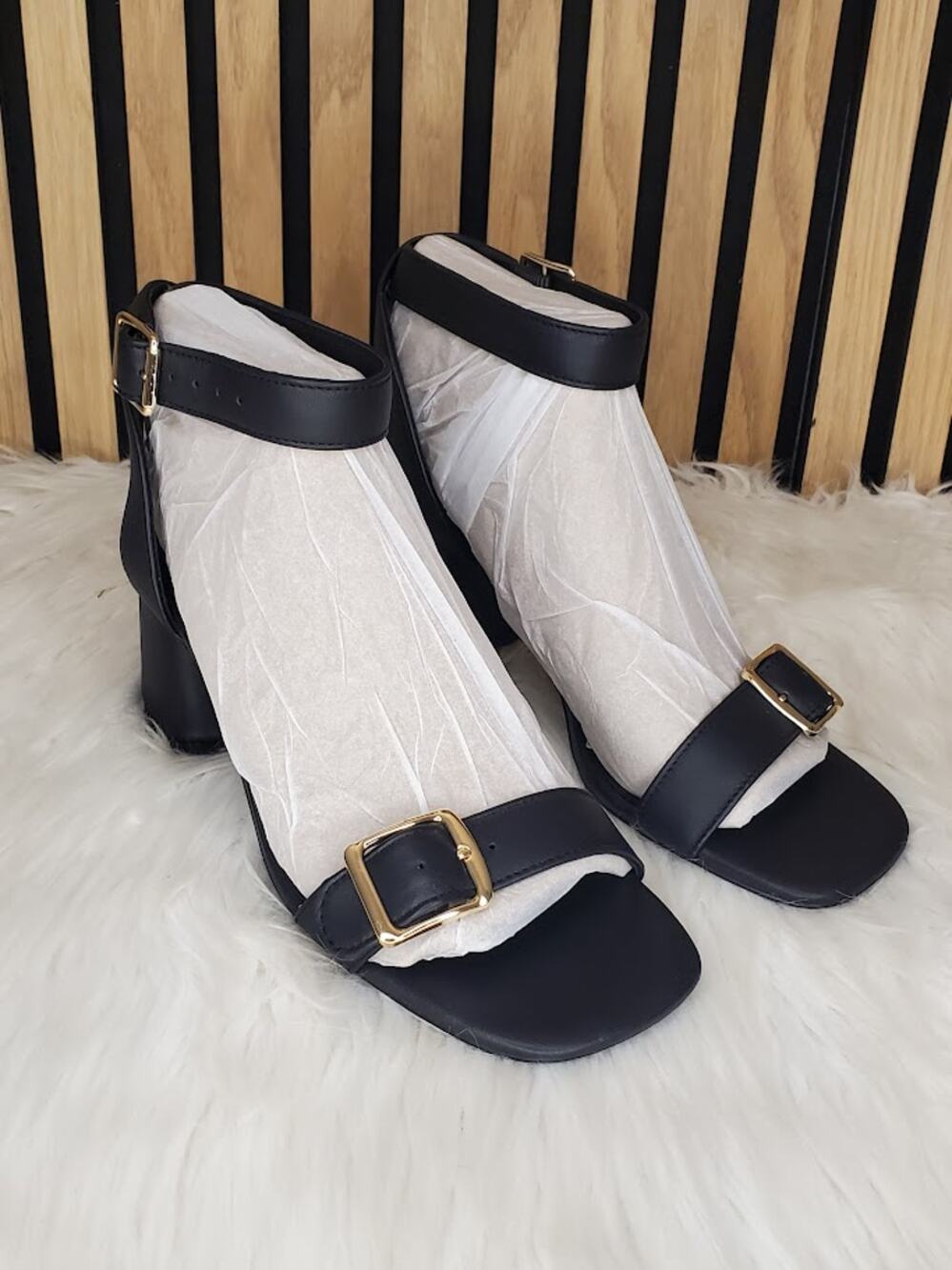 Steve Madden Mindi Black Leather Block Heel Sandals Women's Size 9